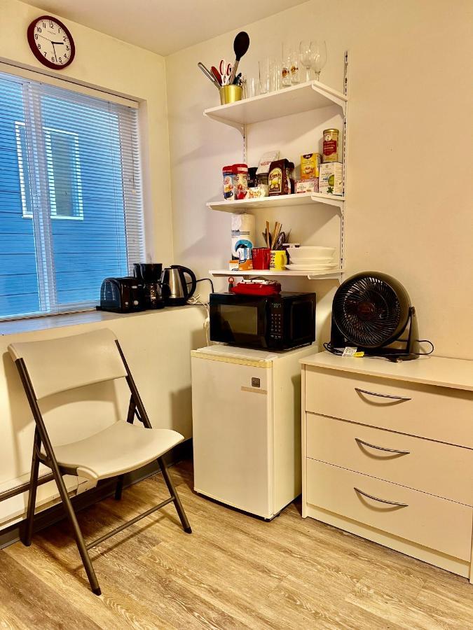 Micro Studio Apartment 10 Minutes Walk To University Of Washington Сиэтл Экстерьер фото