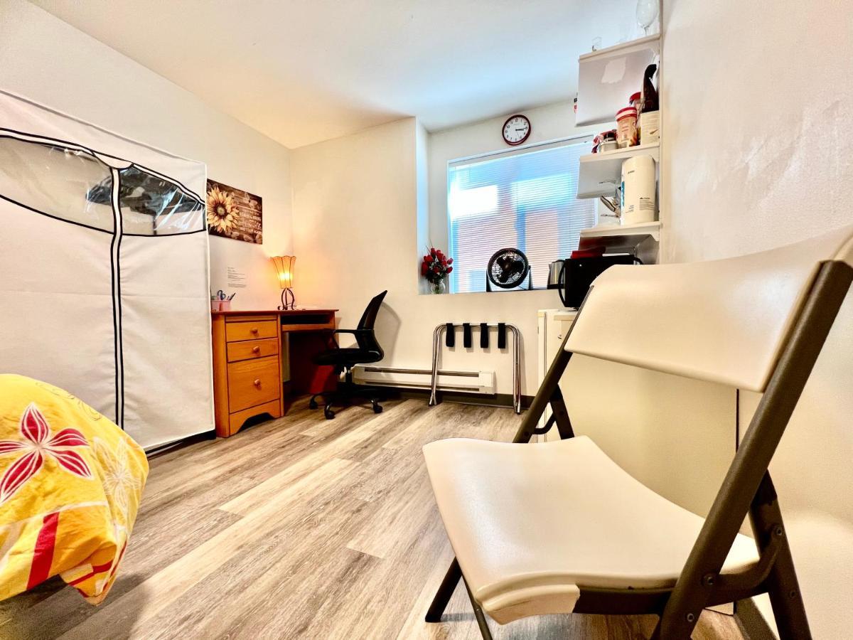 Micro Studio Apartment 10 Minutes Walk To University Of Washington Сиэтл Экстерьер фото