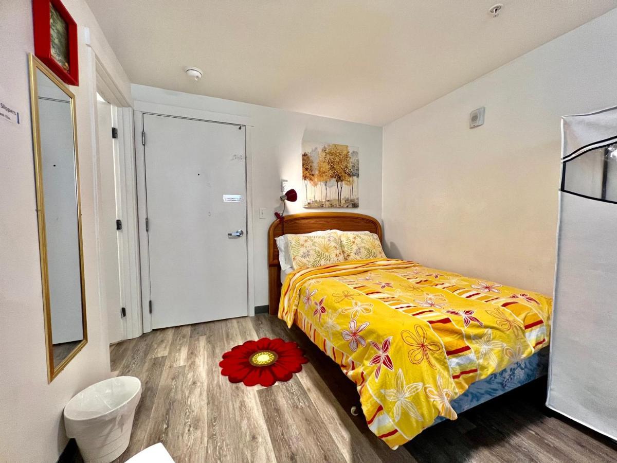 Micro Studio Apartment 10 Minutes Walk To University Of Washington Сиэтл Экстерьер фото