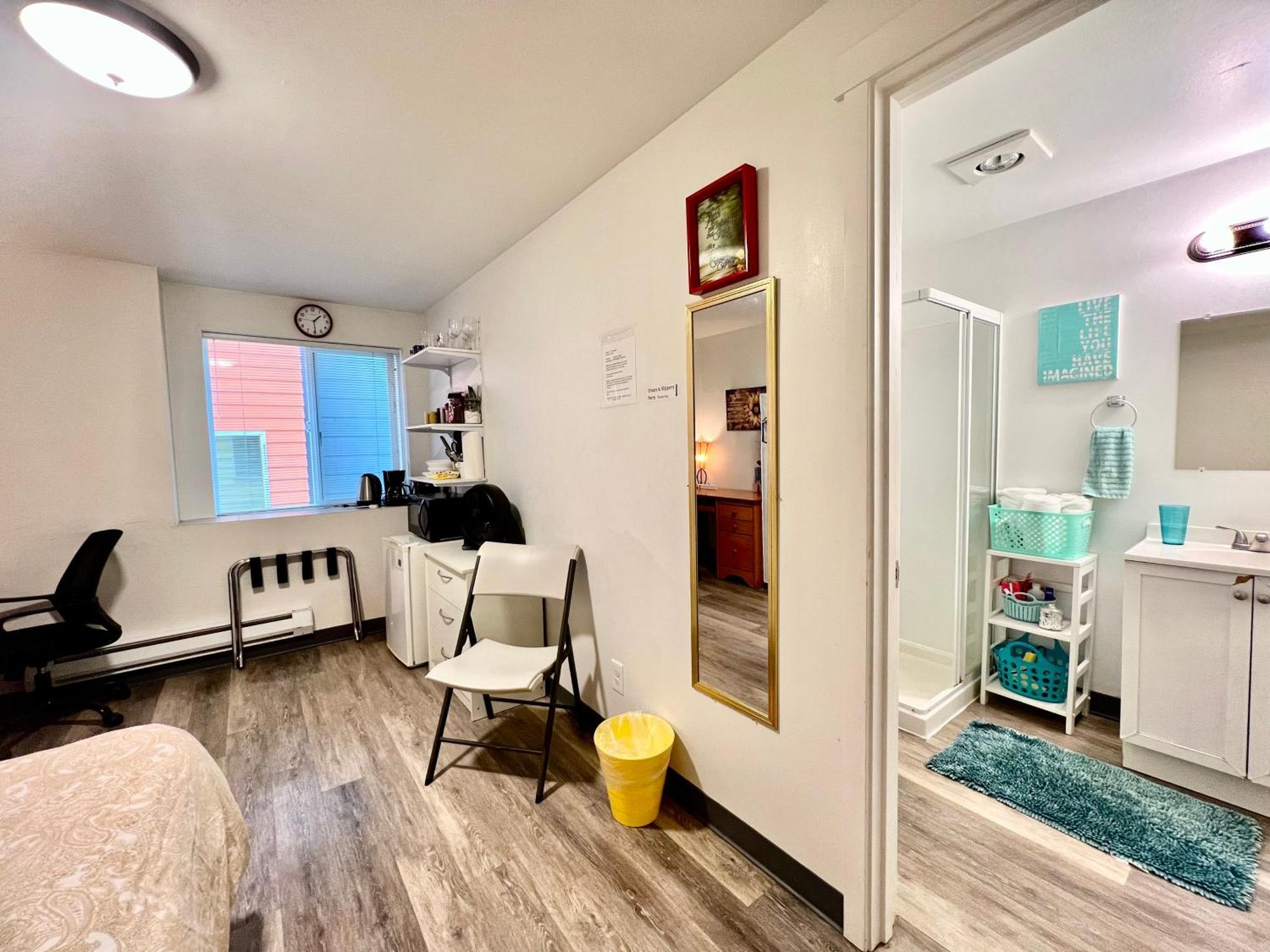 Micro Studio Apartment 10 Minutes Walk To University Of Washington Сиэтл Экстерьер фото
